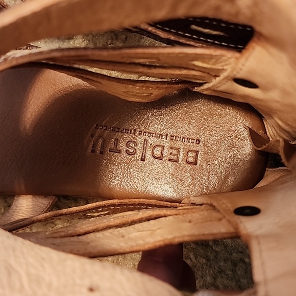 Bed Stu Artemis Tan Rustic Sandals - Picture 7 of 16